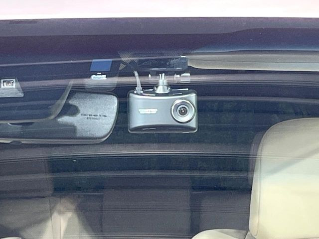 �y�h���C�u���R�[�_�[�z�h���C�u���R�[�_�[����!���s���͂������A������^�]�⎖�̂ɑ��������ہA�f���ŋL�^���A����̃��X�N�ɔ����܂��B���L�^�pSD�J�[�h�͂��q�l�����g�ł��������������K�v������܂��B