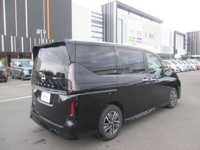 セレナ2.0 ハイウェイスターV Vセレクション