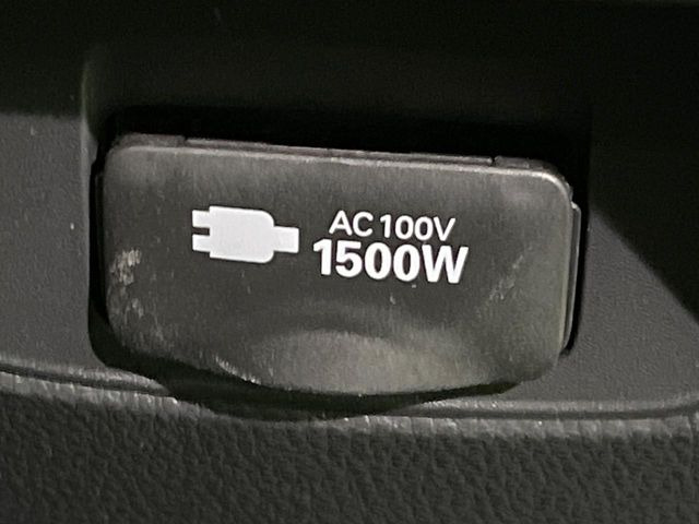 �y�A�N�Z�T���[�R���Z���g�z�L�����v��X�|�[�c�A�A�E�g�h�A�ł̃A�N�e�B�r�e�B�͂������A�ЊQ�E��d�̍ۂɏ����ɂ��Ȃ�AC100V�R���Z���g�𑕔���P�[�^�C��^�u���b�g�A�Q�[���@��̏[�d�ɂ���