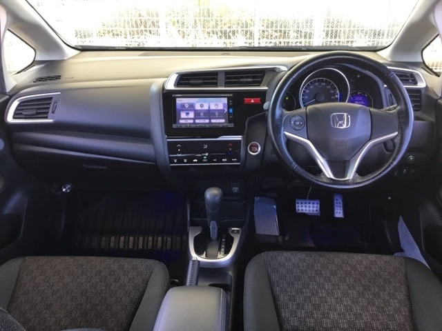 フィット1.3 13G Fパッケージ