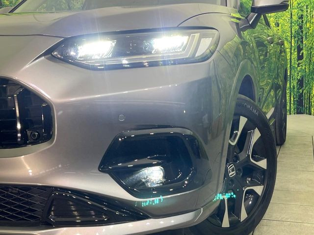 �yLED�w�b�h���C�g�z���V����ԑ��s�����ǍD�Ȏ��E���m�ۂ����S���ĉ^�]�ł��鍂�P�xLED�w�b�h���C�g�𑕔�!�_�����x�������A����d�͂��}�����Ă��܂��B