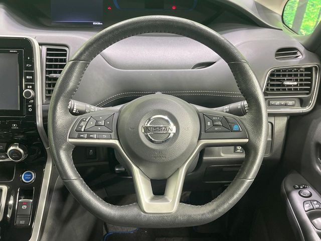 �y�����v�����X�e�A�����O�z�㎿�Ȋv���g�p���邱�ƂŁA��ɂ����������݂ƂĂ��^�]���₷���n���h���ł���