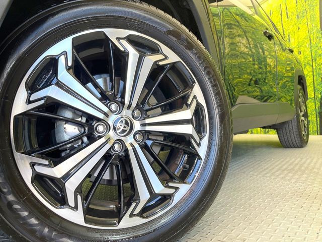 �y����19�C���`�A���~�z�C�[���z�O�ςɃ}�b�`���������A���~�z�C�[���𑕒����Ă���܂��B�e��ЊO�A���~�z�C�[����A�X�^�b�h���X�^�C�����戵�����Ă���܂��B���񂲑��k���������yPHV�O���[�h�A���~�z