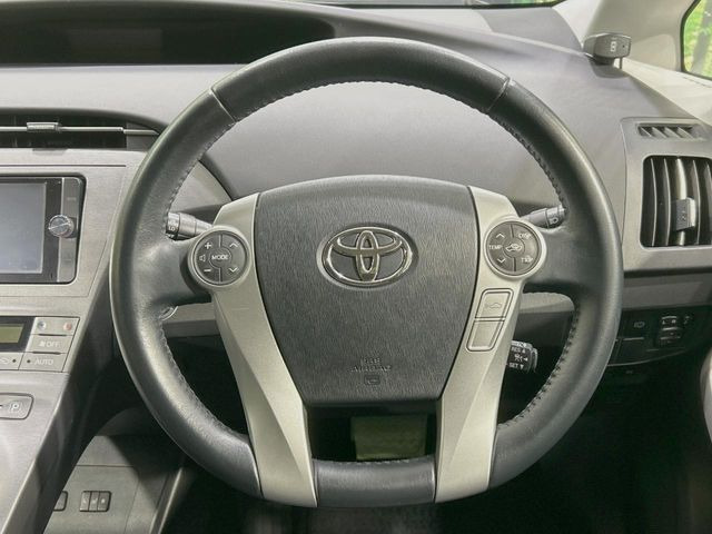 �y�����v�����X�e�A�����O�z�㎿�Ȋv���g�p���邱�ƂŁA��ɂ����������݂ƂĂ��^�]���₷���n���h���ł���