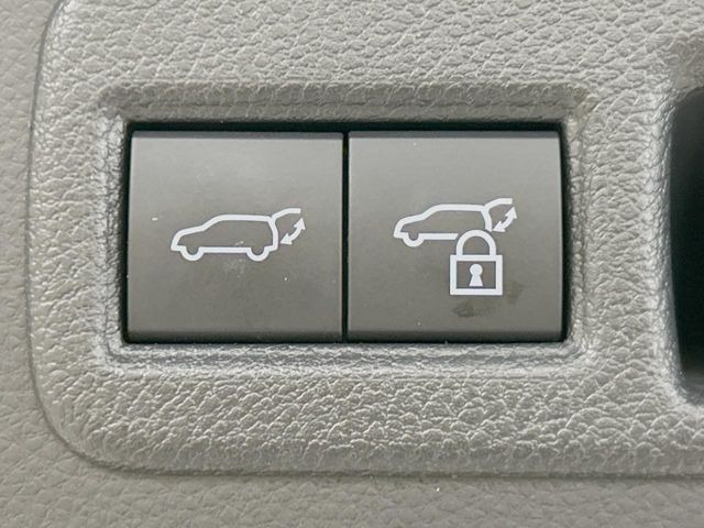 �y�p���[�o�b�N�h�A�z�X�}�[�g�L�[��^�]�Ȃ̃{�^�������������Ń��A�Q�[�g�������ŊJ���܂�!�ו��������Ă��鎞��A�����ʒu�ɂ���o�b�N�h�A��߂�ۂɕ֗��ȋ@�\�ł���