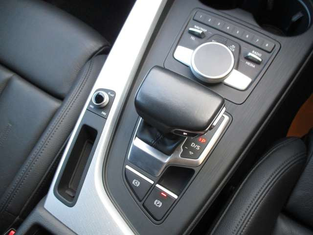 ���d�b�̓t���[�_�C�����łǂ�����0078-6002-334194��(�g��PHS��) ���ꏊ�́A���̓��H���� �p�[�N�h�[��(KK�E�C���O)���� �I�����W�̊����ڈ�ł���