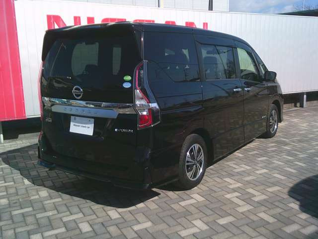 セレナ1.2 e-POWER ハイウェイスターV