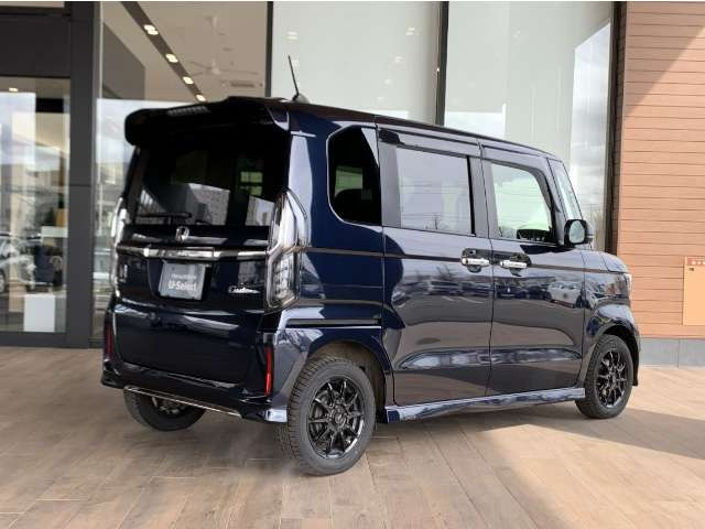 N-BOXカスタムL ターボ 4WD