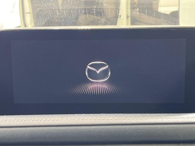 �y8.8�C���`�}�c�_�R�l�N�g�z�ԓ��̕��͋C�Ƀ}�b�`������^�̃f�B�X�v���C�B�X�}�z�ڑ��ł̃i�r�g�p��Bluetooth�Đ����A�l�X�ȋ@�\���y���߂܂��B�����I�ȃ_�C�������삪�\�ŁA�g��������ǍD�ł��B