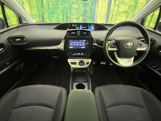 プリウス1.8 S セーフティ プラス