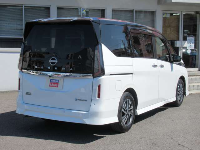 セレナ1.4 e-POWER ハイウェイスターV