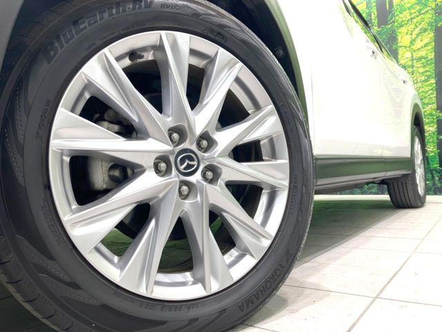 �y����19�C���`�A���~�z�C�[���z�O�ςɃ}�b�`���������A���~�z�C�[���𑕒����Ă���܂��B�e��ЊO�A���~�z�C�[����A�X�^�b�h���X�^�C�����戵�����Ă���܂��B���񂲑��k����������