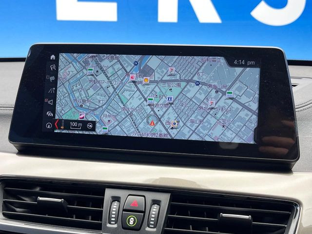 �������i�r:��̊��̂���i�r�́A����������ԓ������o���Ă���܂��B�I�[�f�B�I�@�\���[�����Ă���܂��̂ŁA�^�]�����y���߂܂���