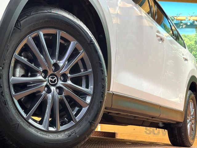 �y����17�C���`�A���~�z�C�[���z�O�ςɃ}�b�`���������A���~�z�C�[���𑕒����Ă���܂��B�e��ЊO�A���~�z�C�[����A�X�^�b�h���X�^�C�����戵�����Ă���܂��B���񂲑��k����������