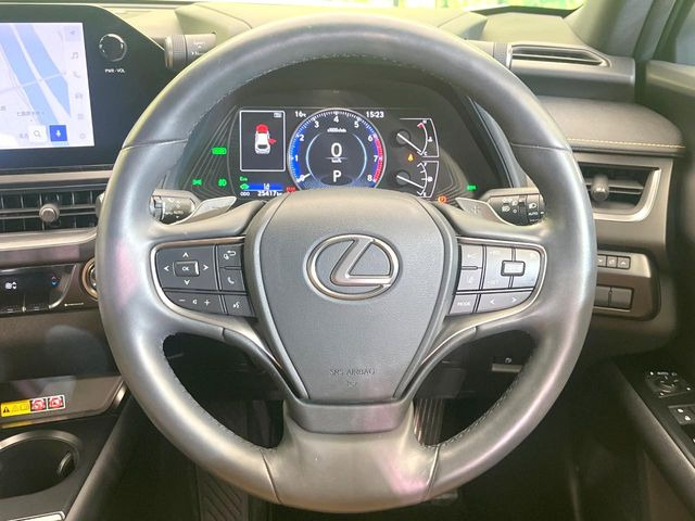 �y�����v�����X�e�A�����O�z�㎿�Ȋv���g�p���邱�ƂŁA��ɂ����������݂ƂĂ��^�]���₷���n���h���ł���