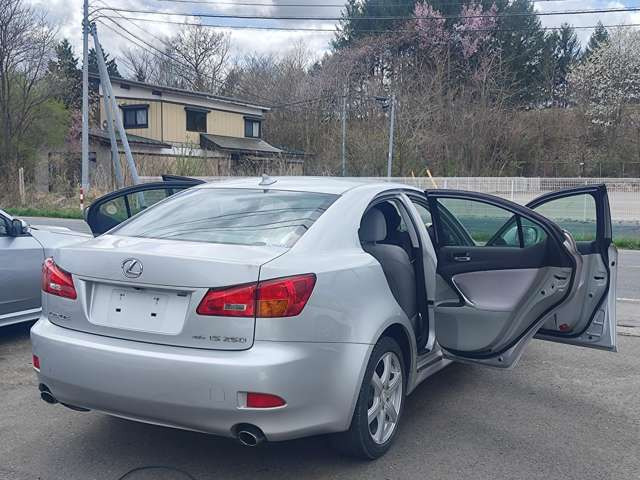 IS250 4WD