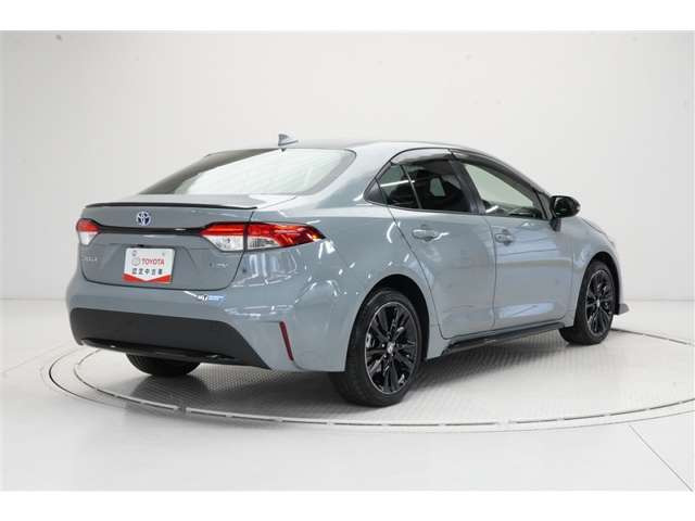 カローラ1.8 ハイブリッド アクティブ スポーツ