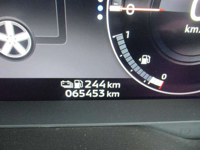 アウトランダーPHEV 2.4 P 4WD