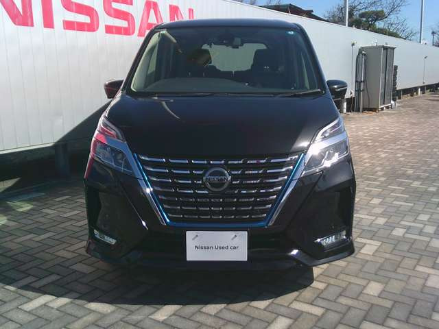 セレナ1.2 e-POWER ハイウェイスターV