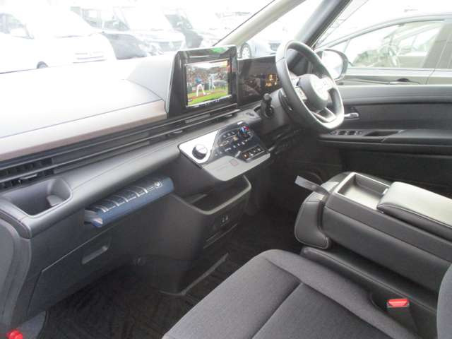 セレナ2.0 ハイウェイスターV 4WD