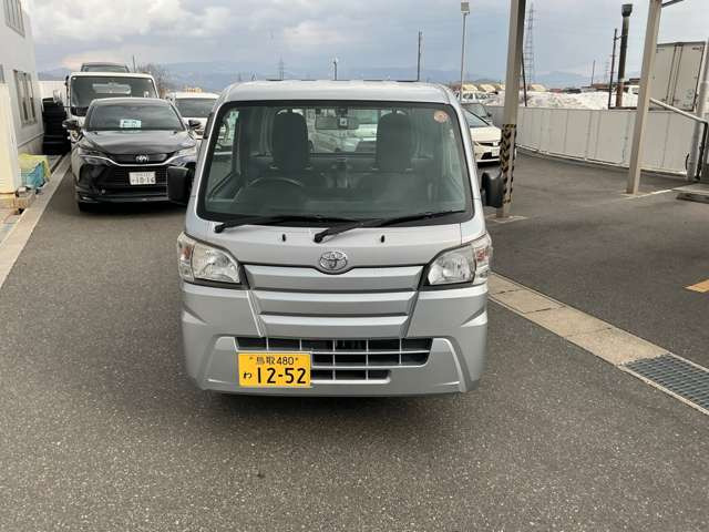 ピクシストラックスタンダード 4WD