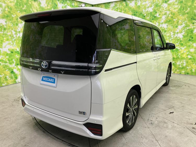 ヴォクシー1.8 ハイブリッド S-Z