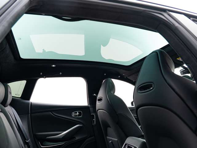 �y ���Ԍ���C�x���g��t�F�A �z�A�y���^�ł̓N���X�}�X�ȂǋG�߂̃C�x���g��t�@���~�[�e�B���O�A�W����Ȃǂւ̎Q�����s���A�܂������ɉ����������ȃL�����y�[�������{���Ă��܂��B