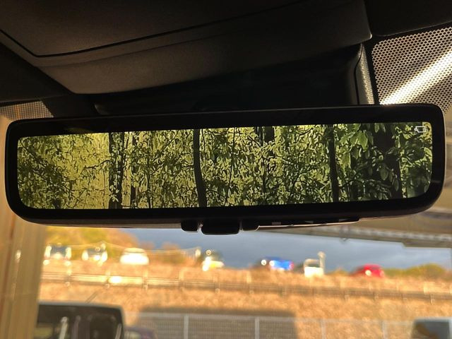 �y�f�W�^���C���i�[�~���[�z��Ȃ̑傫�ȉו��⓯��҂Ō�����m�F���Â炢���ł����S!�J�������B�e�����ԗ�����̉f�������[���~���[���ɕ\���B�N���A�Ȏ��E�ŏ󋵂̊m�F���\�ł�!