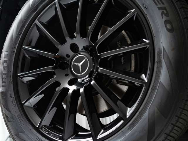 �y �J�X�^�}�C�Y �z��ȃJ���[�����O�͔������郉�b�s���O���������߁B�O��̃o���p�[�ƐF���������ăp���_�̂悤�ȃc�[�g��(�c�[�g�[��)�̎d�l�ɂ��Ă������ł���B�����k���҂����Ă���܂��B