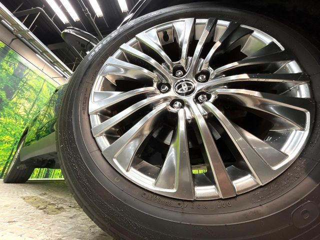 �y����19�C���`�A���~�z�C�[���z�O�ςɃ}�b�`���������A���~�z�C�[���𑕒����Ă���܂��B�e��ЊO�A���~�z�C�[����A�X�^�b�h���X�^�C�����戵�����Ă���܂��B���񂲑��k����������