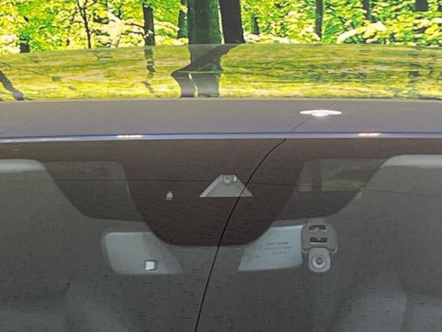 �yi-ACTIVESENSE�z���s���ɑO���̎ԗ�����F�����A�Փ˂������Ȏ��͌x��ƃu���[�L�ŏՓˉ���Ɣ�Q�y�����A�V�X�g�B�����S�Ƀh���C�u�����y���݂��������܂��B