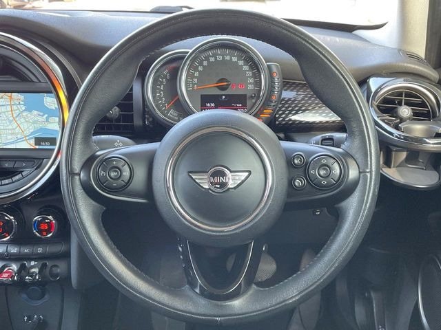 ���n���h�����̃X�������Ȃ��A���ꂢ�ȏ�Ԃ��ێ����Ă���܂��B�e�X�C�b�`���̓�����m�F�ς݂ł��B