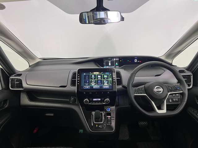 セレナ1.2 e-POWER ハイウェイスターV