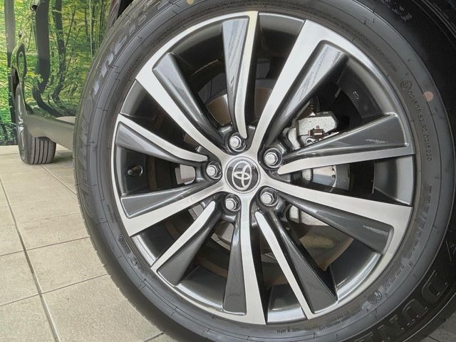 �y����18�C���`�A���~�z�C�[���z�O�ςɃ}�b�`���������A���~�z�C�[���𑕒����Ă���܂��B�e��ЊO�A���~�z�C�[����A�X�^�b�h���X�^�C�����戵�����Ă���܂��B���񂲑��k����������