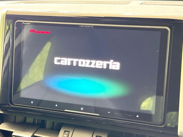 【9型ナビゲーション】目的地までしっかり案内してくれる使いやすいナビ。Bluetooth接続すればお持ちのスマホやMP3プレイヤーの音楽を再生可能!毎日の運転がさらに楽しくなります!!