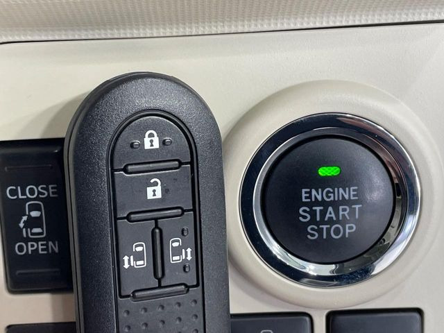 �y�L�[�t���[�V�X�e���z�J�o����|�P�b�g�ɓ��ꂽ�܂܂ł��h�A�̎{���E�������\�ȃX�}�[�g�L�[�𑕔��B�G���W���̃I���E�I�t�����J�M�����o���K�v����������Ƃ��Ă��֗��ł���