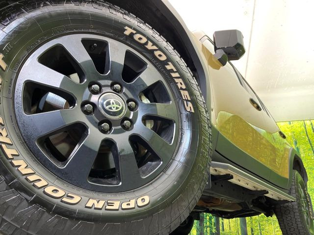 �y����18�C���`�A���~�z�C�[���z�O�ςɃ}�b�`���������A���~�z�C�[���𑕒����Ă���܂��B�e��ЊO�A���~�z�C�[����A�X�^�b�h���X�^�C�����戵�����Ă���܂��B���񂲑��k����������