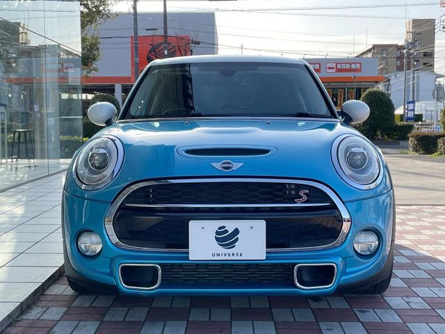 �������x�̃K���X�疌�ŝ����͂������A�㎿�ȃc���E����������B���O����_���J�����؂Ȉ��Ԃ�ی삵�A�F�����E�򉻂�h�~�B�u�e�X�v���b�V���R�[�g�v�A�u�e�v���~�b�T�R�[�g�v���炨�I�т��������܂��B