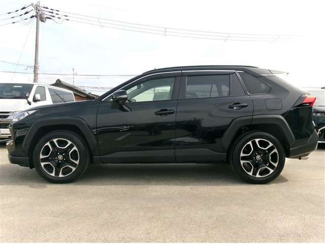 RAV42.0 アドベンチャー 4WD