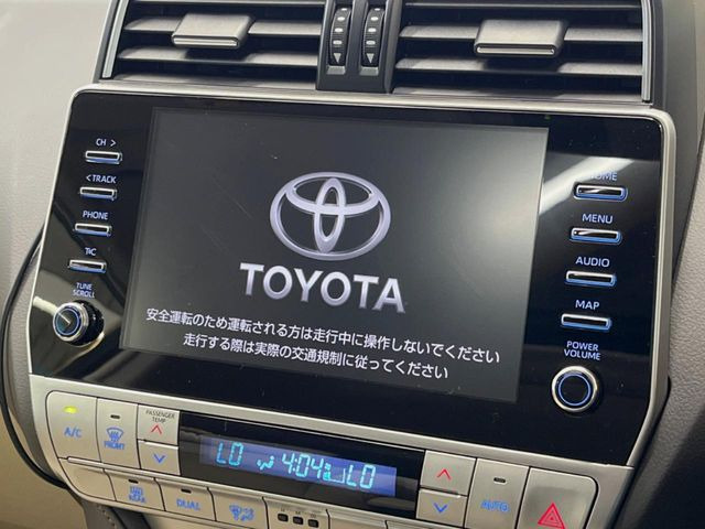 �y9�C���` �f�B�X�v���C�I�[�f�B�I�z���ʃf�B�X�v���C�ւ������̃X�}�[�g�t�H���ƘA�g���āA�i�r��bluetooth�ł̉��y�Đ����\�ł���f�U�C���͂�����񑀍쐫���ǍD!�ʓr�i�r�@�\�̎�t�\�ł���