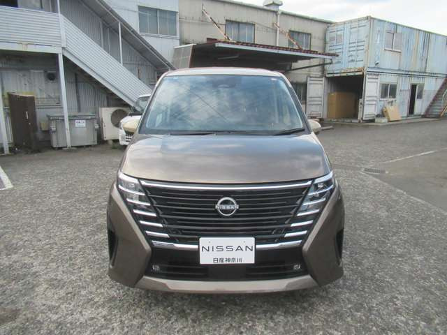 セレナ1.4 e-POWER ハイウェイスターV