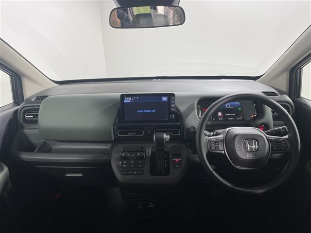 フリード1.5 e:HEV クロスター