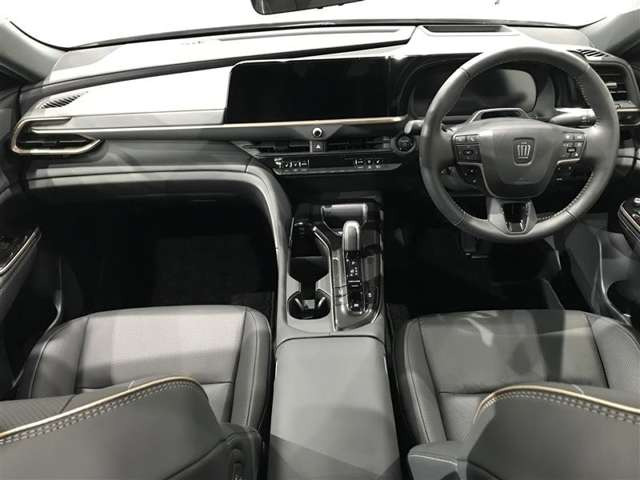 クラウンスポーツ2.5 Z E-Four 4WD