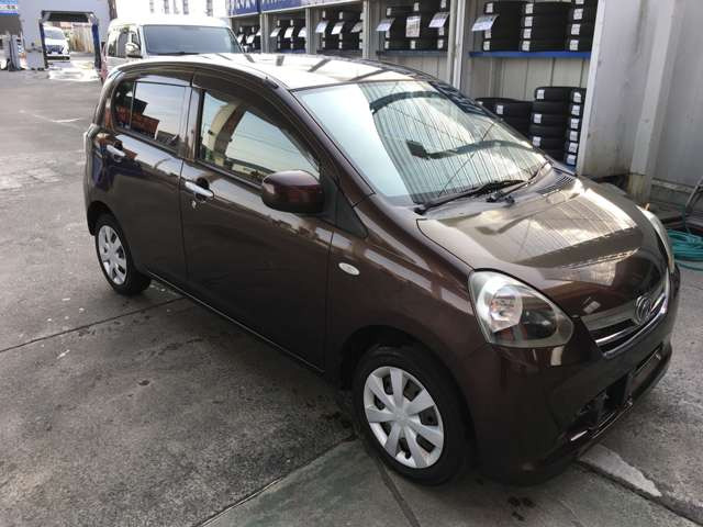 ミライースXf メモリアルエディション 4WD