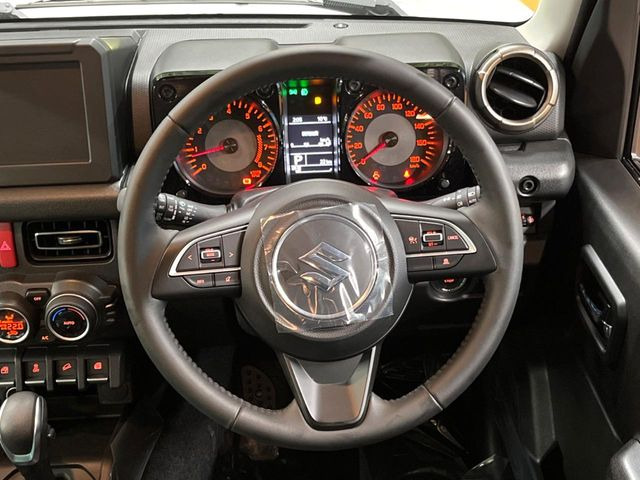 �y�����v�����X�e�A�����O�z�㎿�Ȋv���g�p���邱�ƂŁA��ɂ����������݂ƂĂ��^�]���₷���n���h���ł���