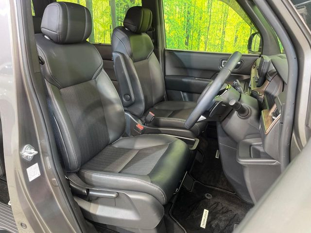 �y�n�[�t���U�[�V�[�g�z�������ƍ���S�n�𗼗������l�C�̃V�[�g���w�ʁE���ʂ̃t�@�u���b�N�f�ނ́A�ʋC���̗ǂ��⊊��ɂ����ɗD��Ă��܂��B�C���╞���ɍ��E���ꂸ���K�ɂ���肢�������܂��B