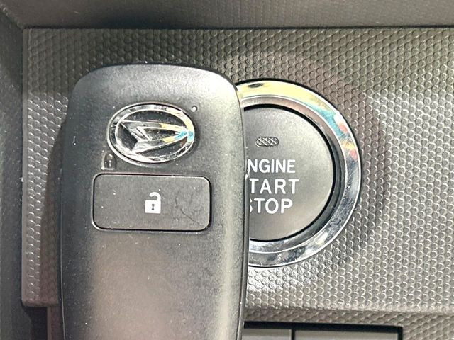 �y�L�[�t���[�V�X�e���z�J�o����|�P�b�g�ɓ��ꂽ�܂܂ł��h�A�̎{���E�������\�ȃX�}�[�g�L�[�𑕔��B�G���W���̃I���E�I�t�����J�M�����o���K�v����������Ƃ��Ă��֗��ł���