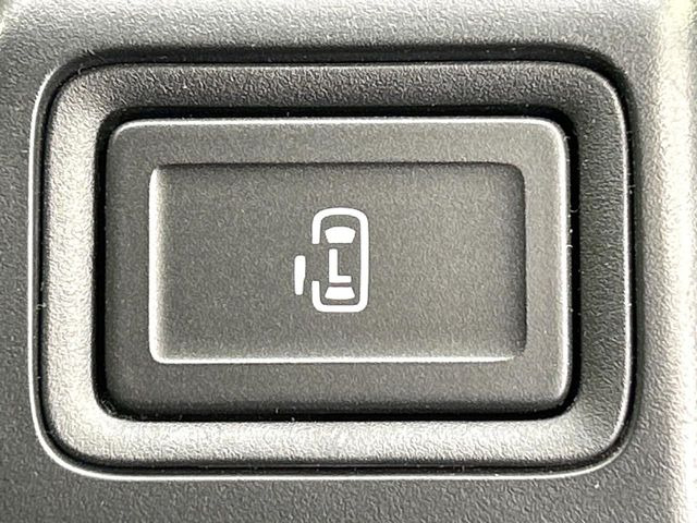 �y�p���[�X���C�h�h�A�z�X�}�[�g�L�[��^�]�Ȃ̃X�C�b�`�ŃX���C�h�h�A�̊J���\���d��������͂����ăh�A���J����K�v�������A���������q�l�ł��A�d���ו��������Ă��鎞�����N�ɊJ���߂ł��܂���