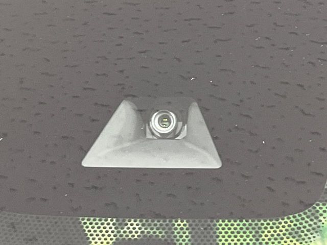 �y�O�He-Assist�z���s���ɑO���̎ԗ�����F�����A�Փ˂������Ȏ��͌x��ƃu���[�L�ŏՓˉ���Ɣ�Q�y�����A�V�X�g�B�����S�Ƀh���C�u�����y���݂��������܂��B