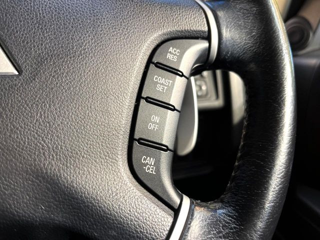 �y�N���[�Y�R���g���[���z�������H�����N���N���s�B�A�N�Z���𗣂��Ă���葬�x�ő��s���ł��A�������^�]���̕��S���y��!�����E�������ȒP�ȃX�C�b�`����Œ����ł��܂��B